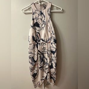 Chelsea 28 size 4 dress
